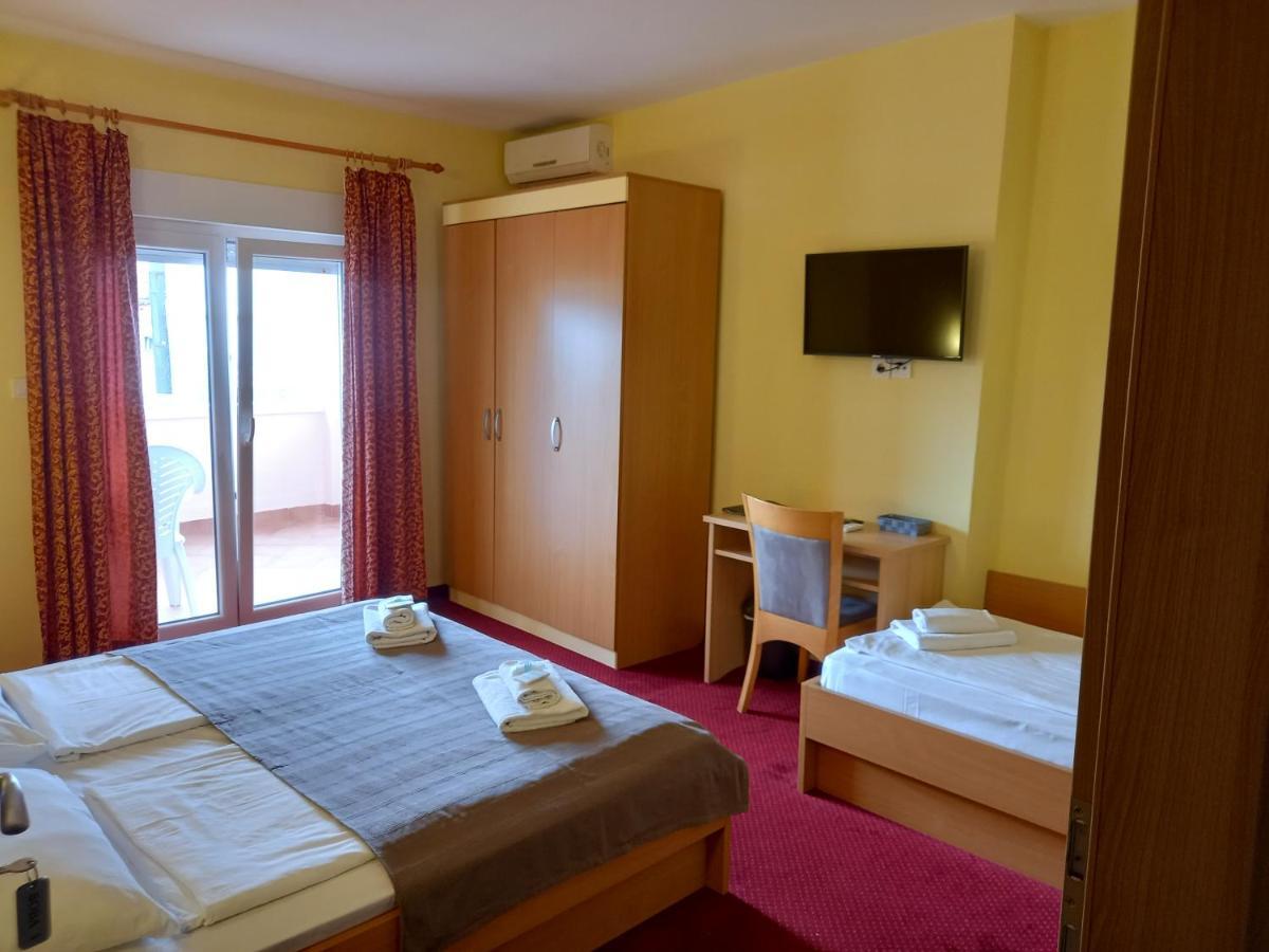 Apartmani Simon 로파르 객실 사진