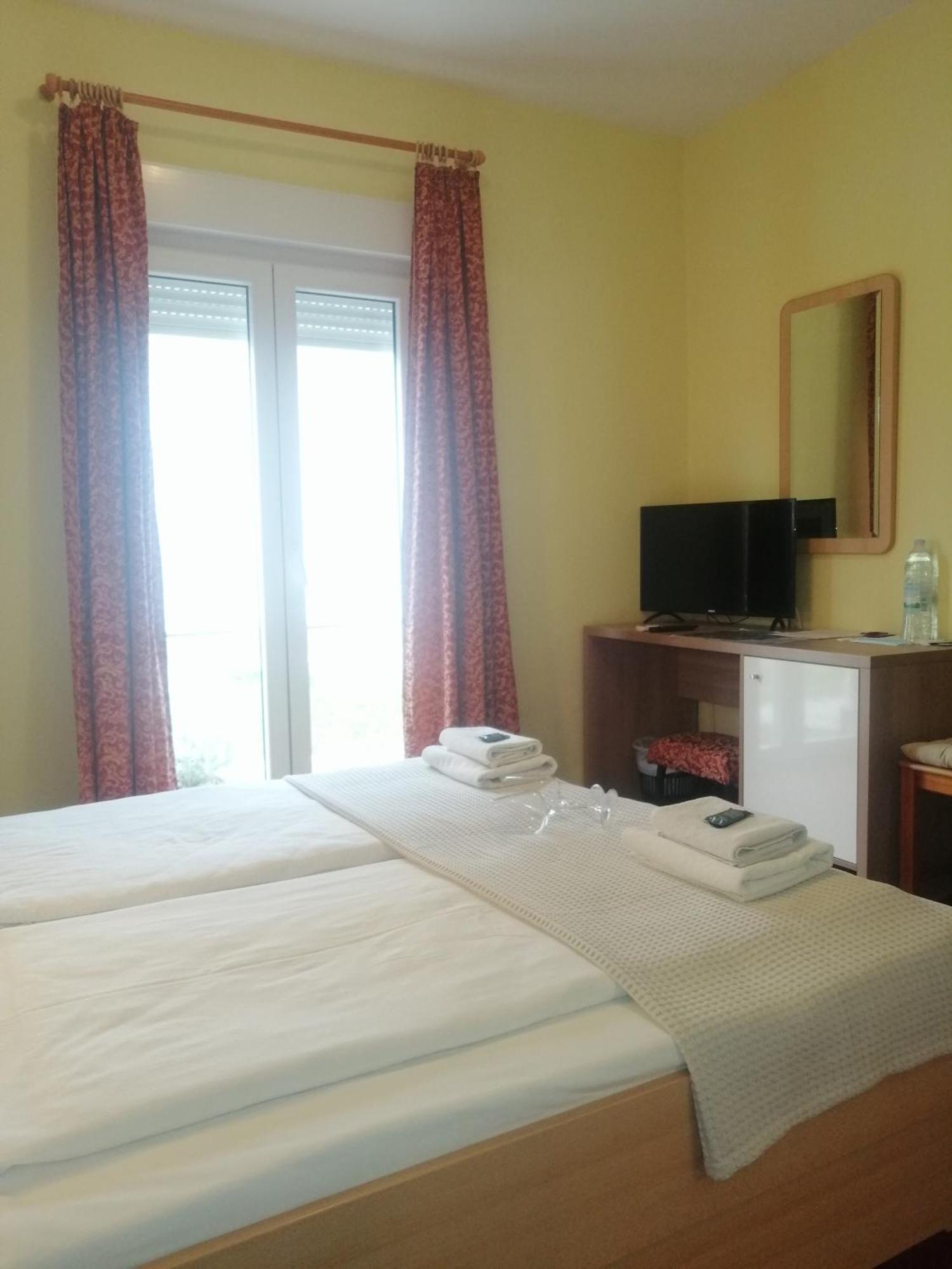 Apartmani Simon 로파르 객실 사진