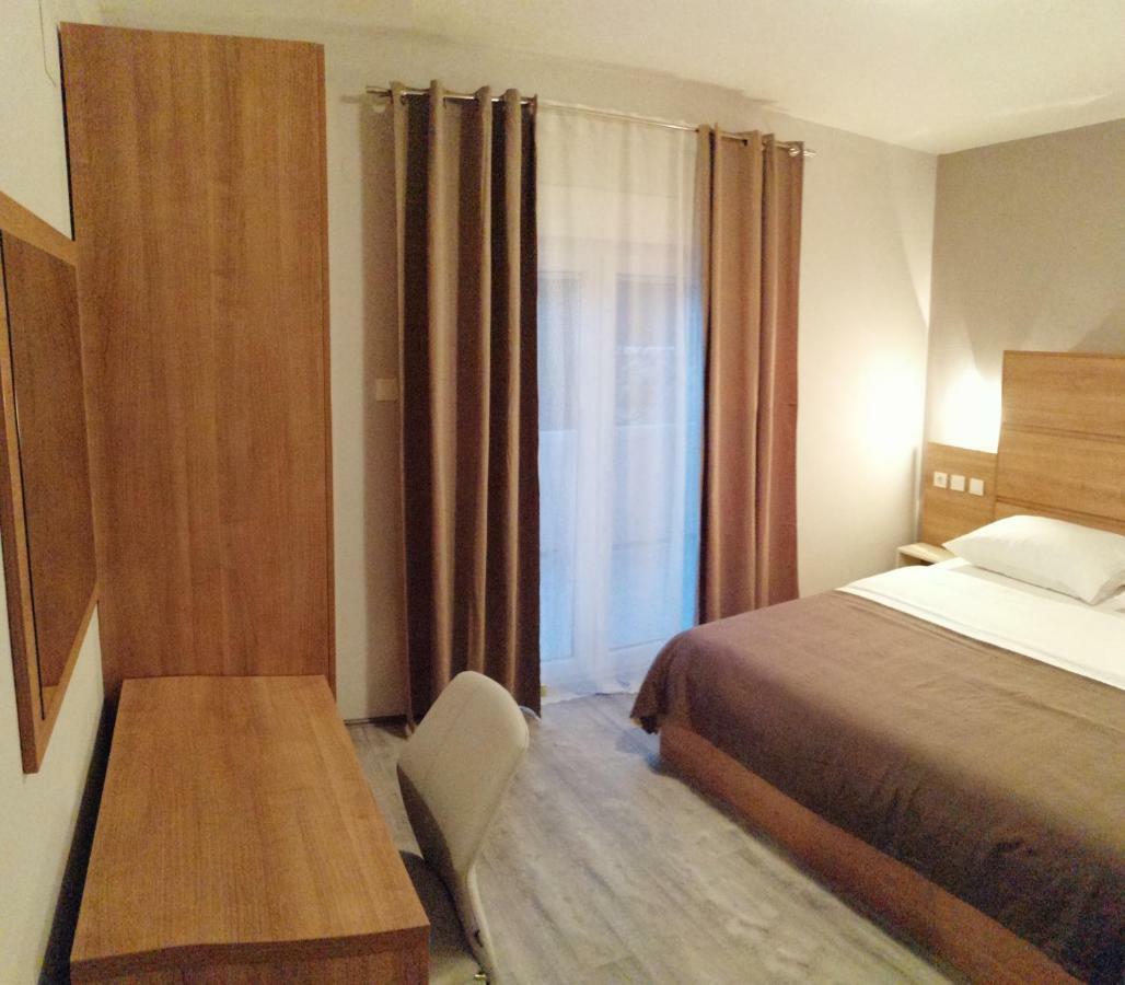 Apartmani Simon 로파르 외부 사진