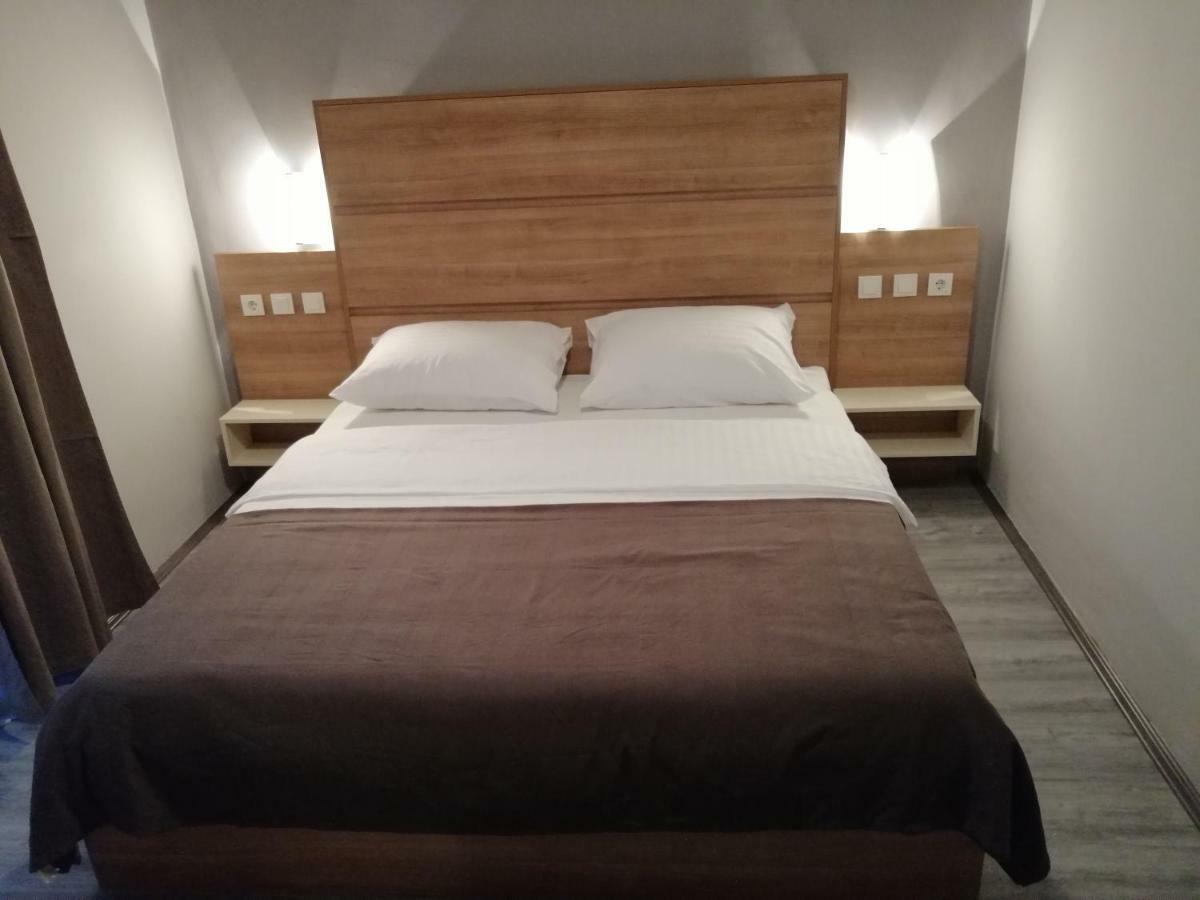 Apartmani Simon 로파르 외부 사진